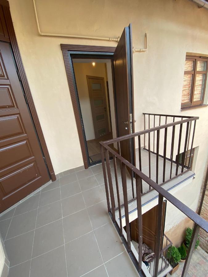 Yaroslav Osmomysl Square Apartments Leópolis Exterior foto